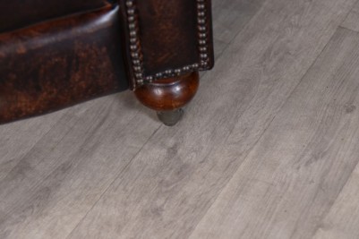 Brown Chesterfield Foot 